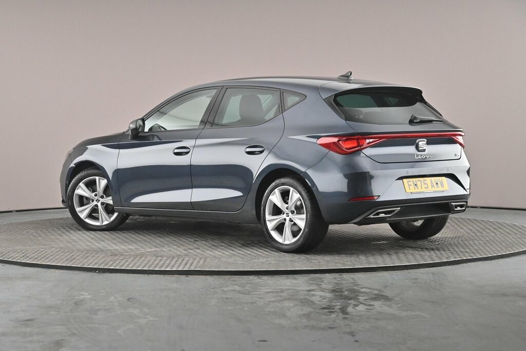 Seat Leon Hatch Fr 1.5 Etsi Afv 115 7-Speed Grey #3