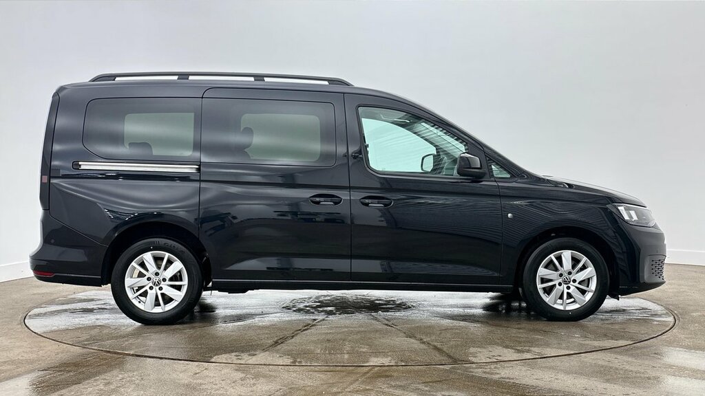 Volkswagen Caddy Maxi Life C20 Caddy Life Maxi 122 Ps 2.0 Tdi 7Sp Dsg Black #4