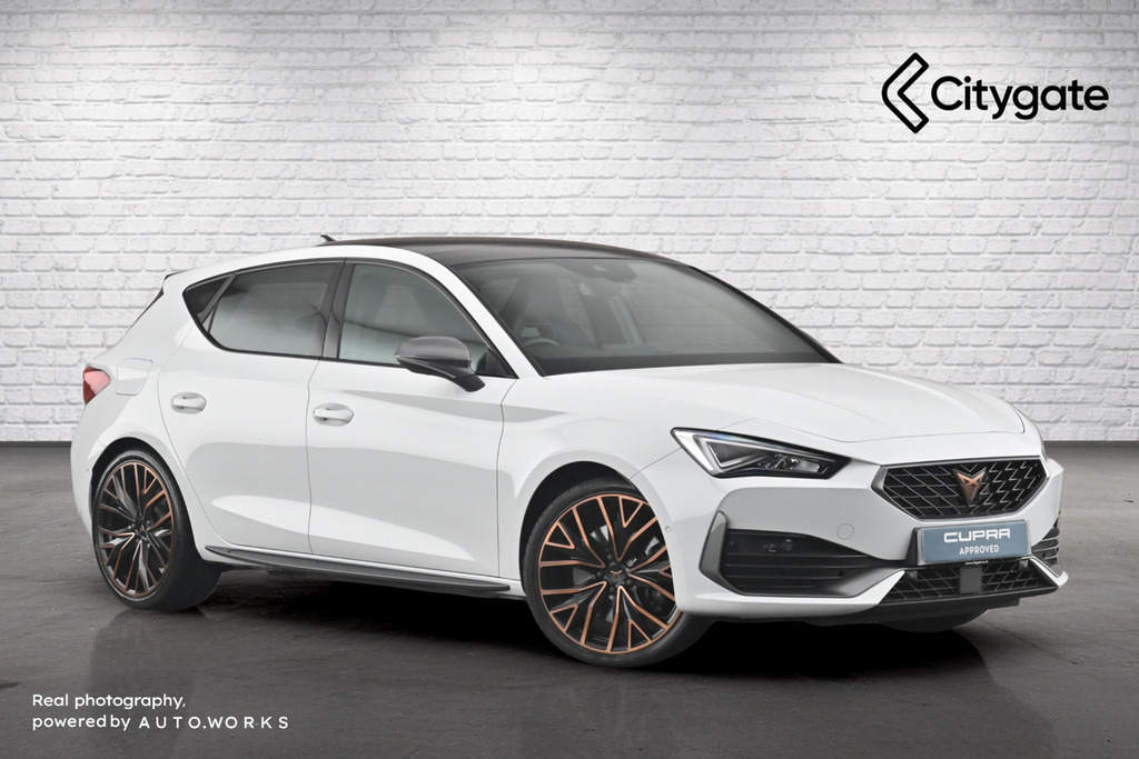 Cupra Leon Hatch Vz2 Design Edition 1.4 E-hybrid Afv White