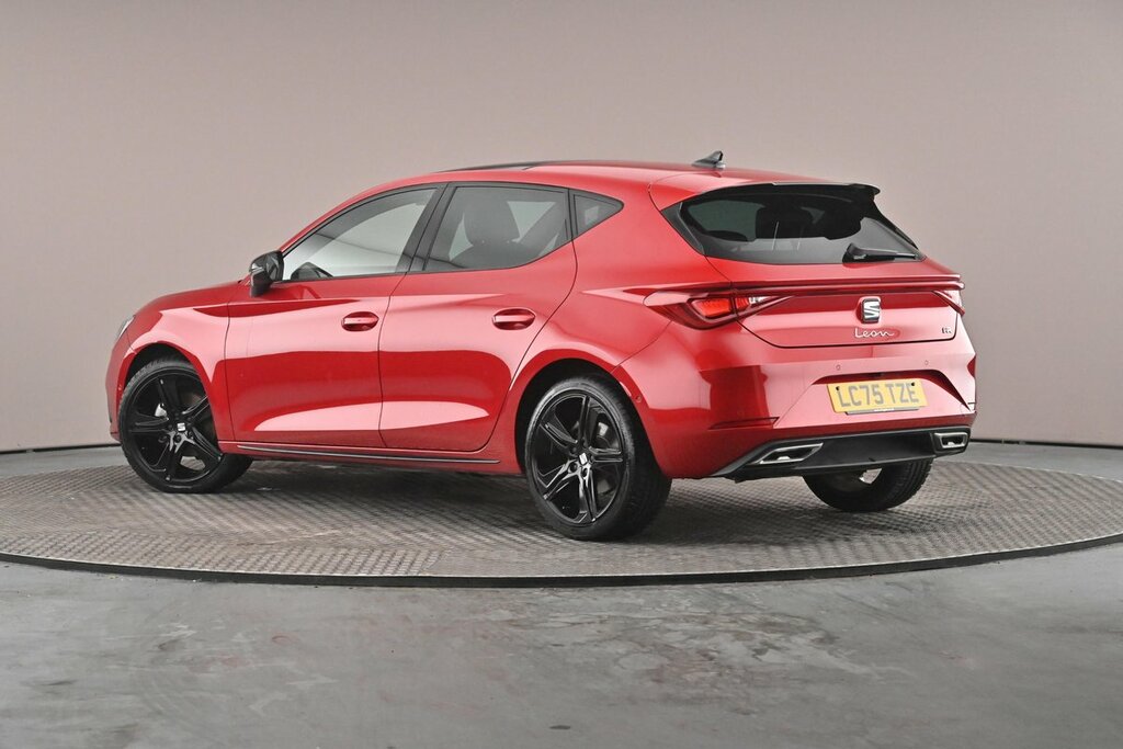 Seat Leon Hatch Fr Black Edition 1.5 Tsi 150 6-Speed Red #3