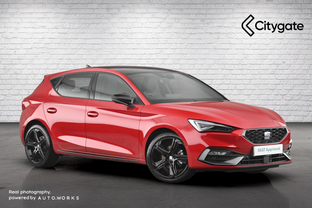Seat Leon Hatch Fr Black Edition 1.5 Tsi 150 6-Speed Red