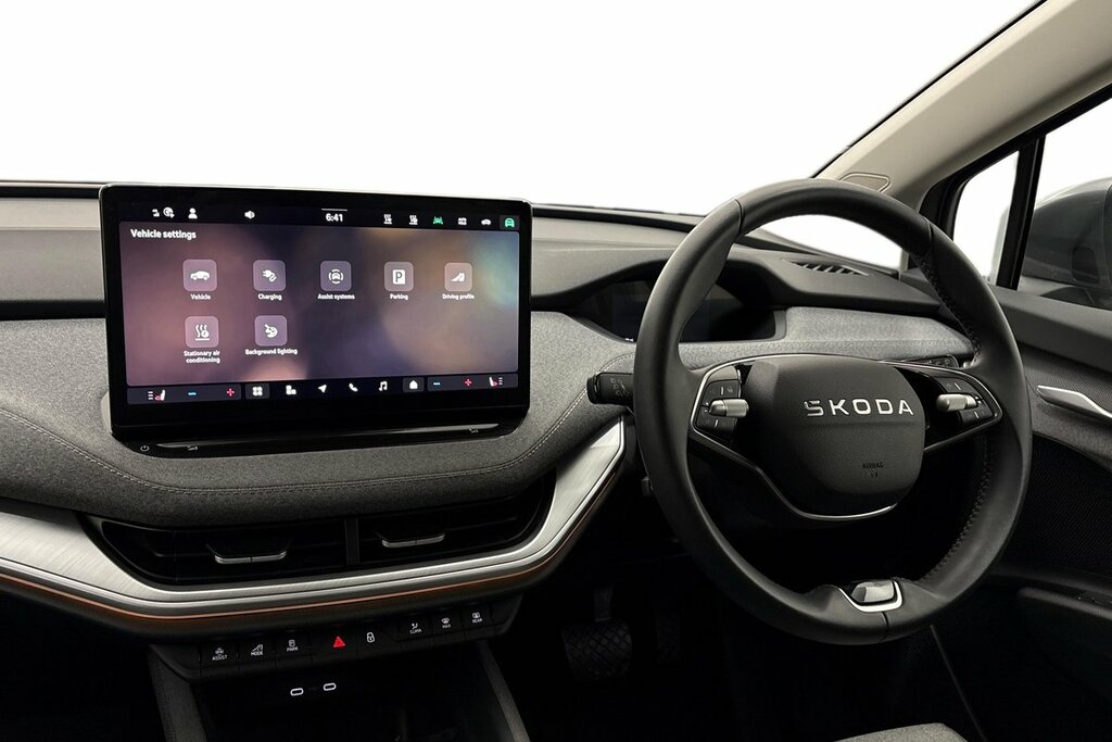 Skoda ENYAQ Se L 60 63 Kwh 204 Ps Single Speed Grey #2