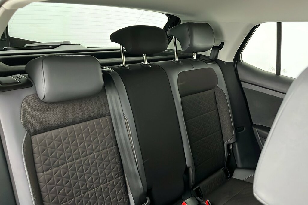 Volkswagen T-Cross 1.0 Tsi 110Ps R-line Dsg Hatchback Blue #10