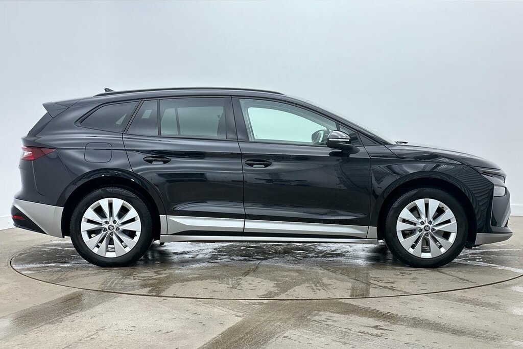 Skoda ENYAQ Se L 60 63 Kwh 204 Ps Single Speed Black #4