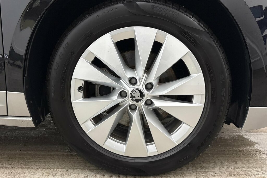Skoda ENYAQ Se L 60 63 Kwh 204 Ps Single Speed Black #5