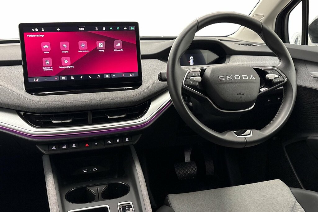 Skoda ENYAQ Se L 60 63 Kwh 204 Ps Single Speed Black #2