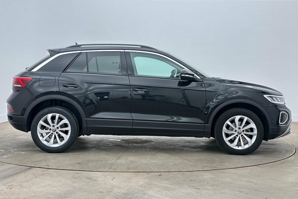 Volkswagen T-Roc Match 1.5 Tsi 150Ps 7-Speed Dsg Black #4