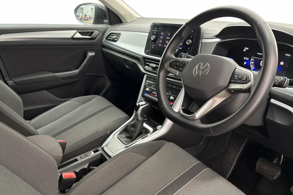 Volkswagen T-Roc Match 1.5 Tsi 150Ps 7-Speed Dsg Black #6