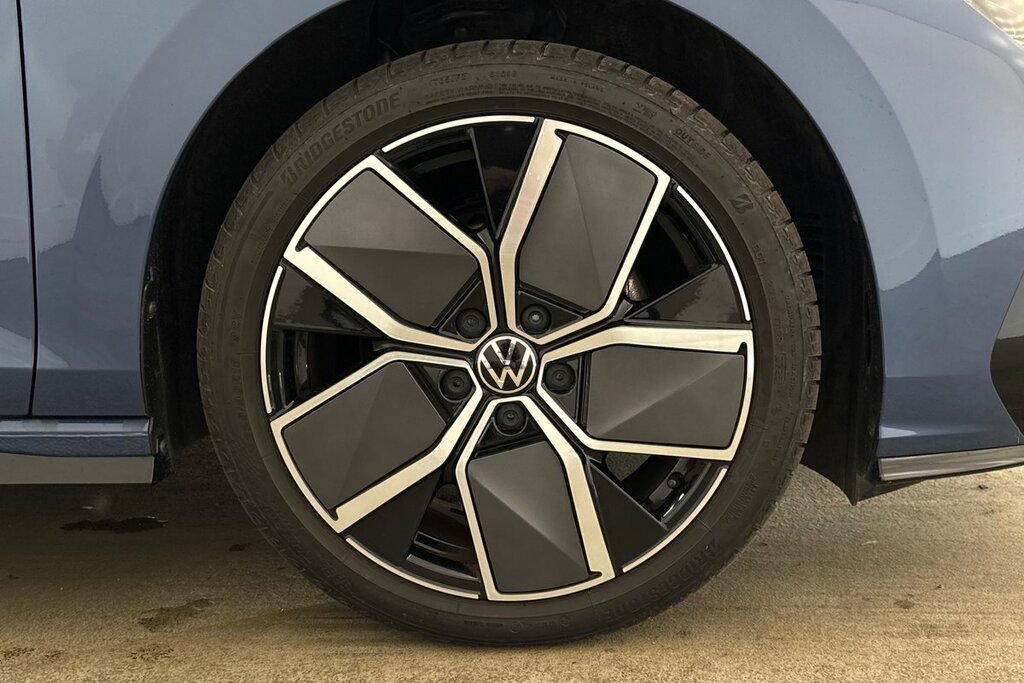 Volkswagen Golf Hatch Black Edition 2.0 Tdi 150 Ps 7-Speed Dsg 5 D Blue #5