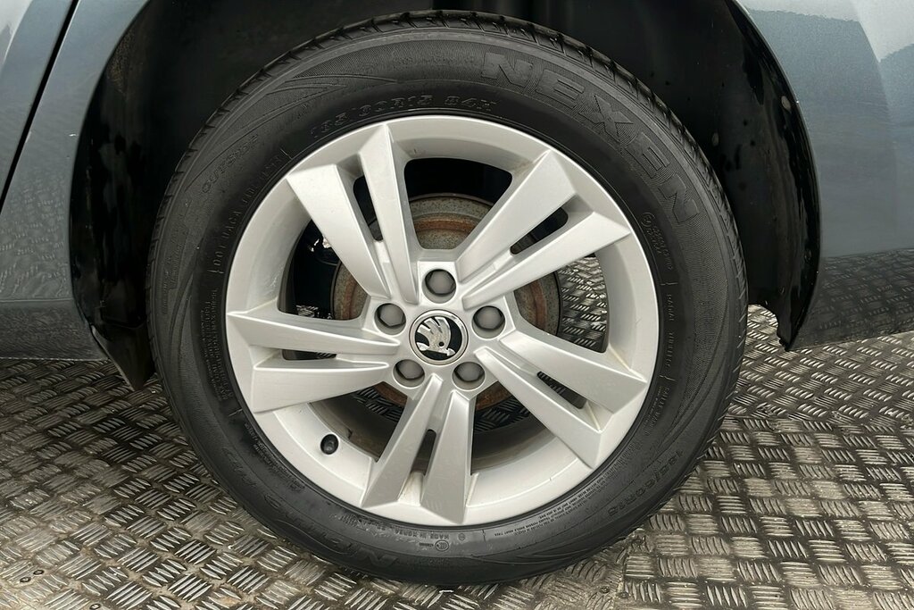 Skoda Fabia Se 1.0 Mpi 75 Ps 5G Man Grey #5