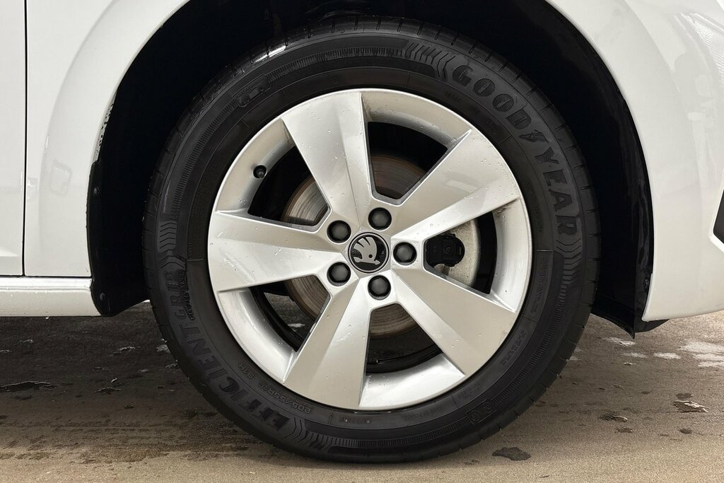 Skoda Scala Se Edition 1.0 Tsi 116 Ps Dsg White #5