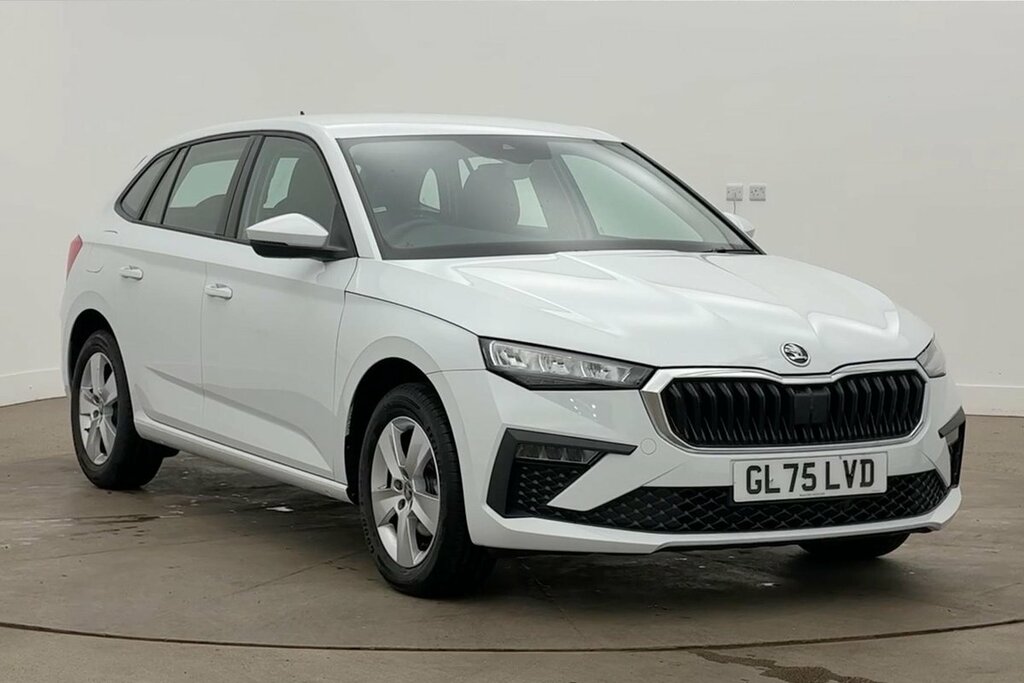 Skoda Scala Se Edition 1.0 Tsi 116 Ps Dsg White