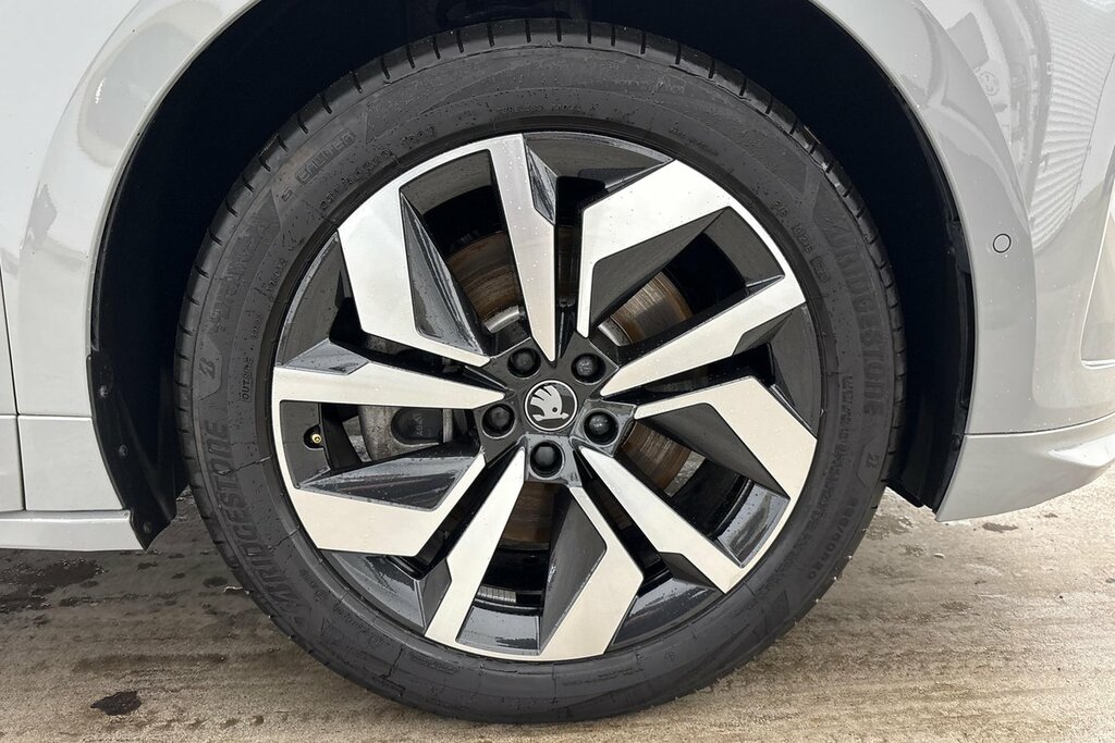Skoda ENYAQ Sportline 85X 82 Kwh 286 Ps Single Speed 4X4 Grey #5