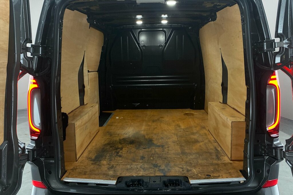 Volkswagen Transporter 2.0 Tdi T28 Commerce Pro Fwd Swb Euro 6 Ss Black #10