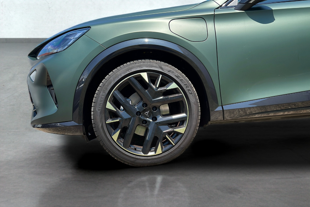 Cupra Formentor Tribe Edition 1.5 E-hybrid 204 6-Speed Au Green #4