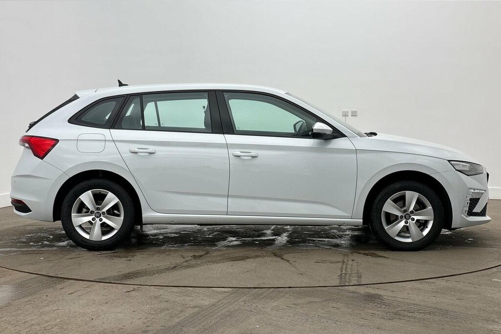 Skoda Scala Se Edition 1.0 Tsi 116 Ps Dsg GJ75HSO White #4