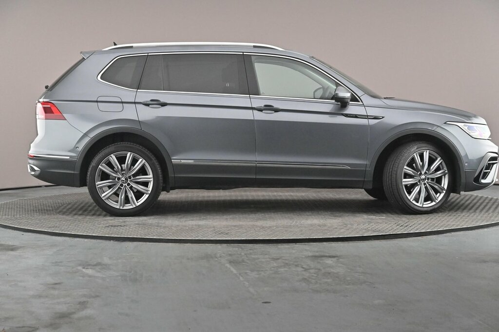 Volkswagen Tiguan Allspace Elegance 1.5 Tsi 150Ps 7-Speed Dsg Grey #4