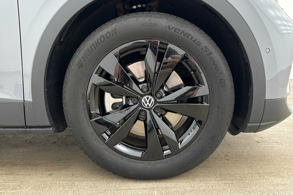 Volkswagen ID.4 Pro Black Edition 77Kwh 286 Ps 1-Speed 5 Grey #5