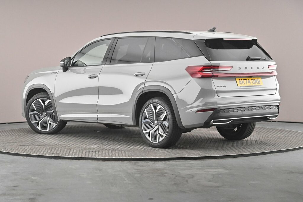 Skoda Kodiaq Sportline 7 Seats 1.5 Tsi E-tec 150 Ps Dsg Grey #3