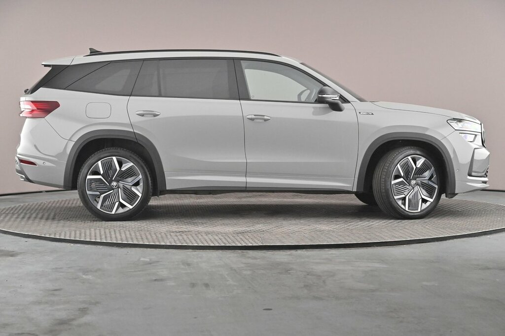 Skoda Kodiaq Sportline 7 Seats 1.5 Tsi E-tec 150 Ps Dsg Grey #4