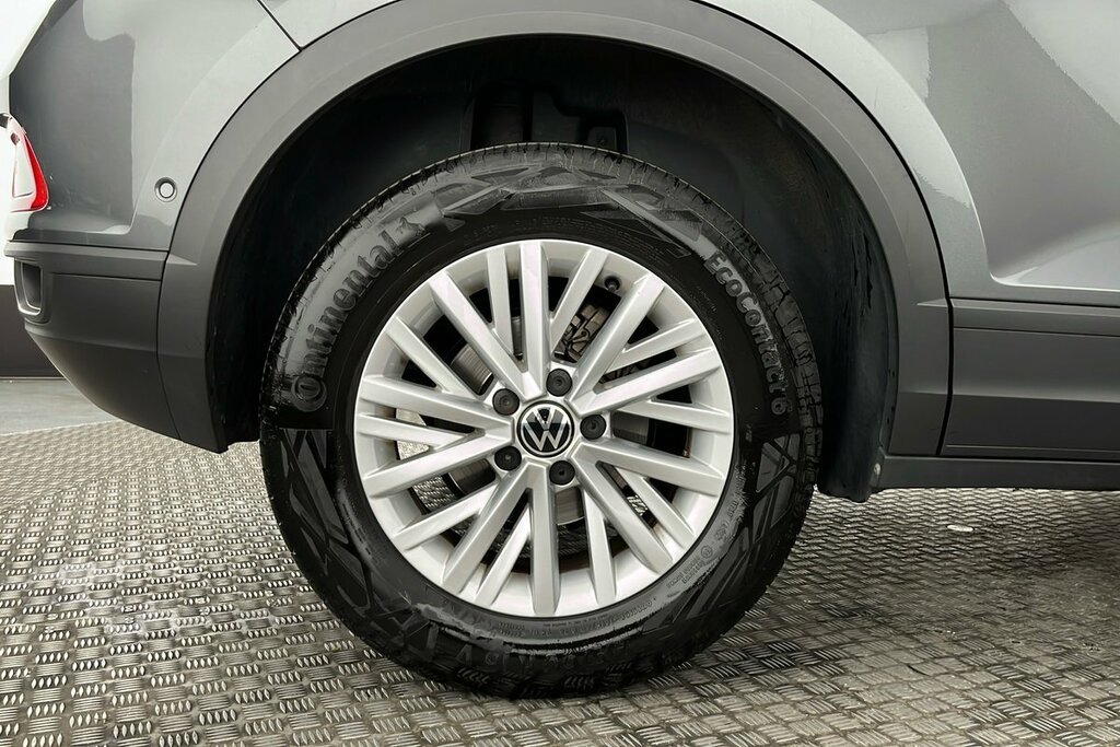 Volkswagen T-Roc Life 1.5 Tsi 150Ps 7-Speed Dsg Grey #5