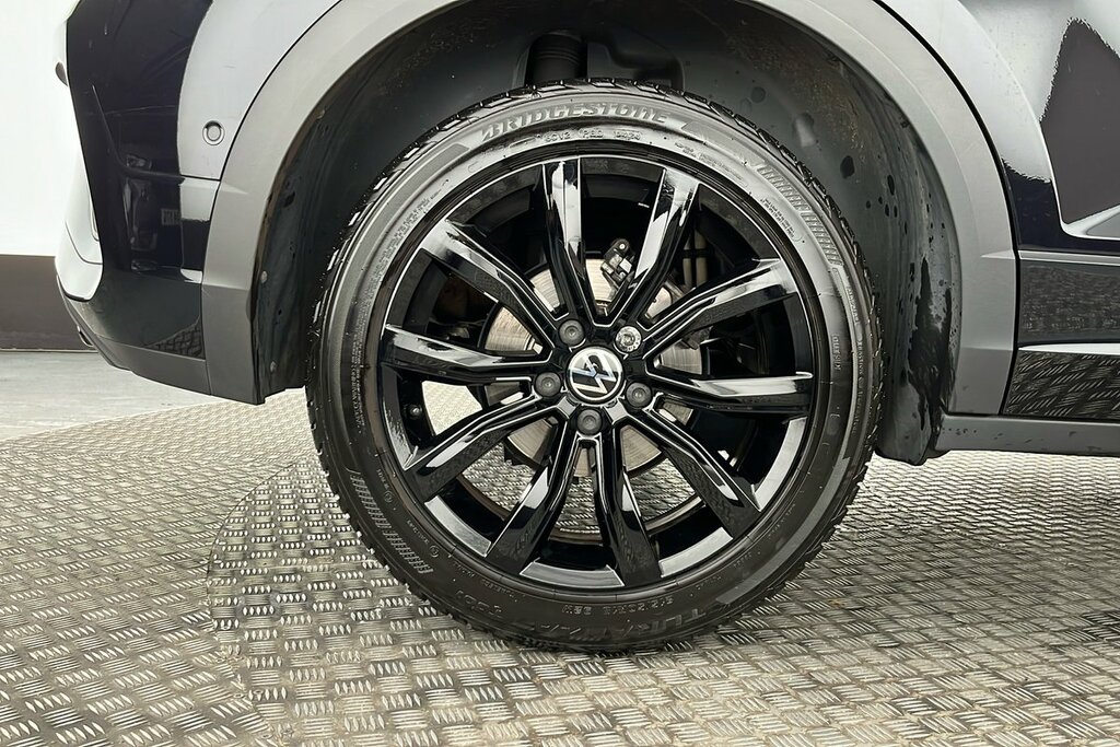Volkswagen T-Roc R-line 1.5 Tsi 150Ps 7-Speed Dsg Black #5