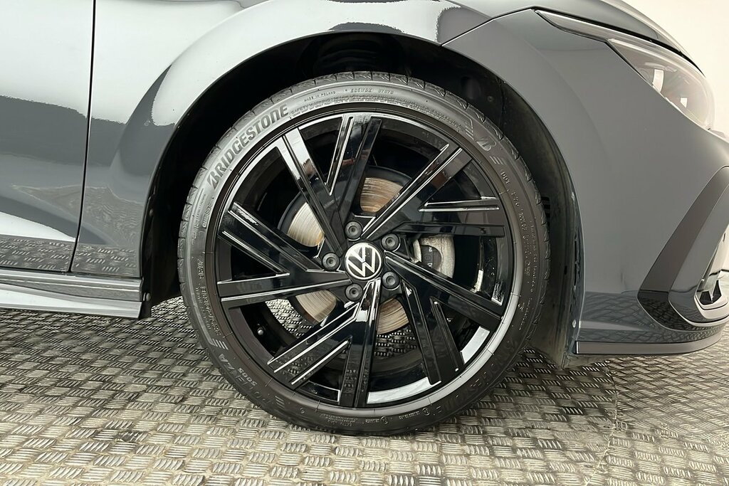 Volkswagen Golf 8 Black Edition 1.5 Etsi 150Ps 7-Speed Dsg Grey #5
