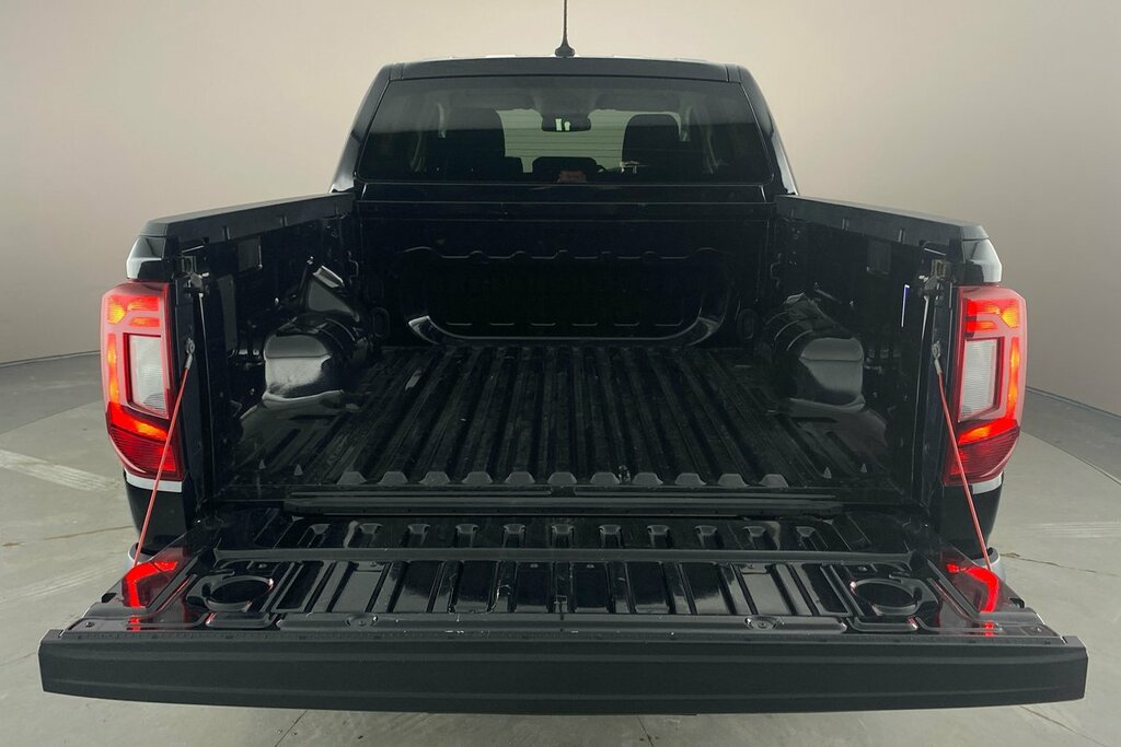 Volkswagen Amarok Dcab Pick Up Life 2.0 Tdi 205 4Motion  #11