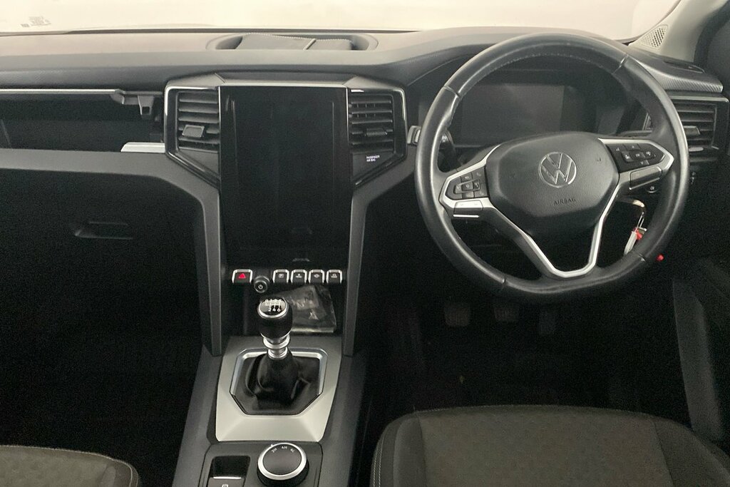 Volkswagen Amarok Dcab Pick Up Life 2.0 Tdi 205 4Motion  #9