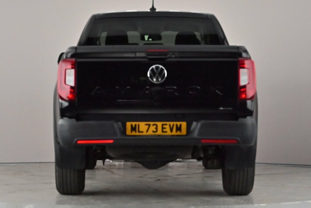 Volkswagen Amarok Dcab Pick Up Life 2.0 Tdi 205 4Motion  #8