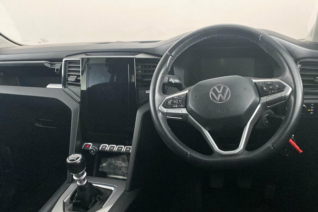 Volkswagen Amarok Dcab Pick Up Life 2.0 Tdi 205 4Motion  #20