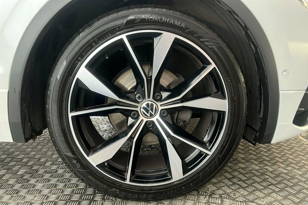 Volkswagen Tiguan R-line 1.5 Tsi 150Ps 7-Speed Dsg White #5