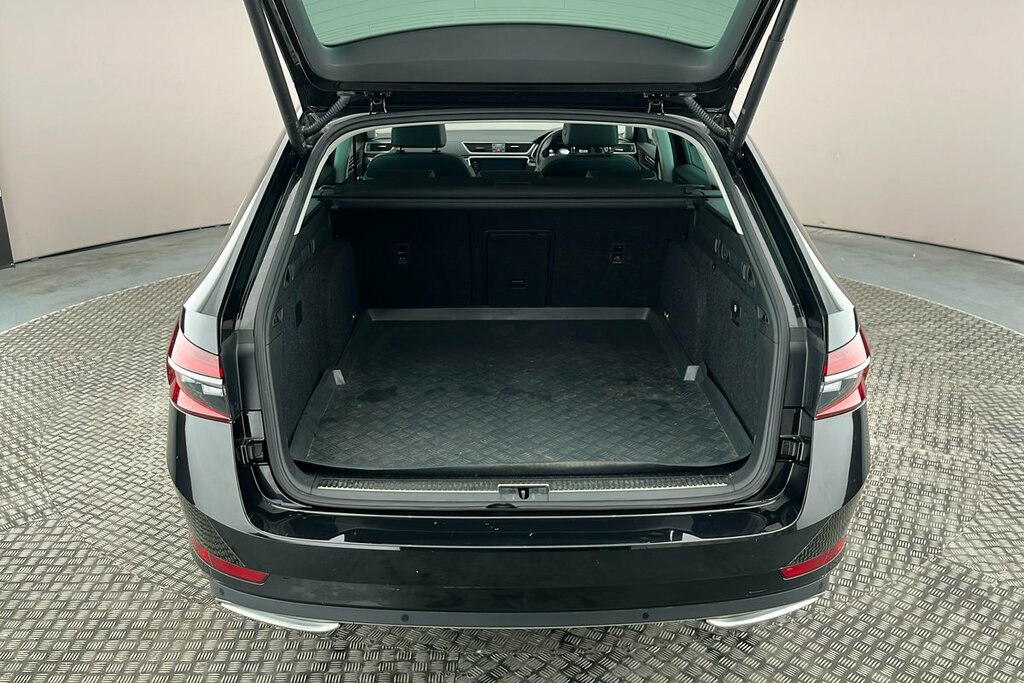 Skoda Superb Skoda Estate 2.0 Tdi Cr Se L Dsg Black #11