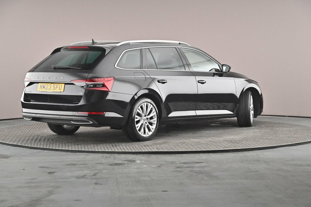 Skoda Superb Skoda Estate 2.0 Tdi Cr Se L Dsg Black #31