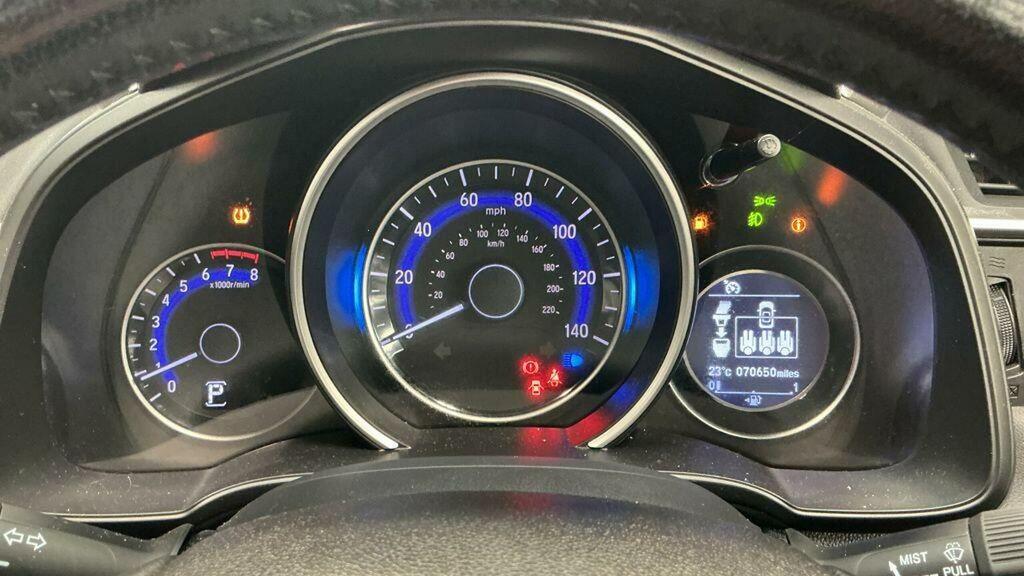 Honda Jazz 1.3 I-vtec Ex Navi Cvt White #13
