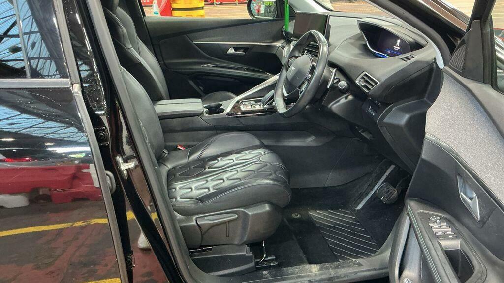 Peugeot 3008 1.6 13.2Kwh Allure Premium E-eat Euro 6 Ss Black #4