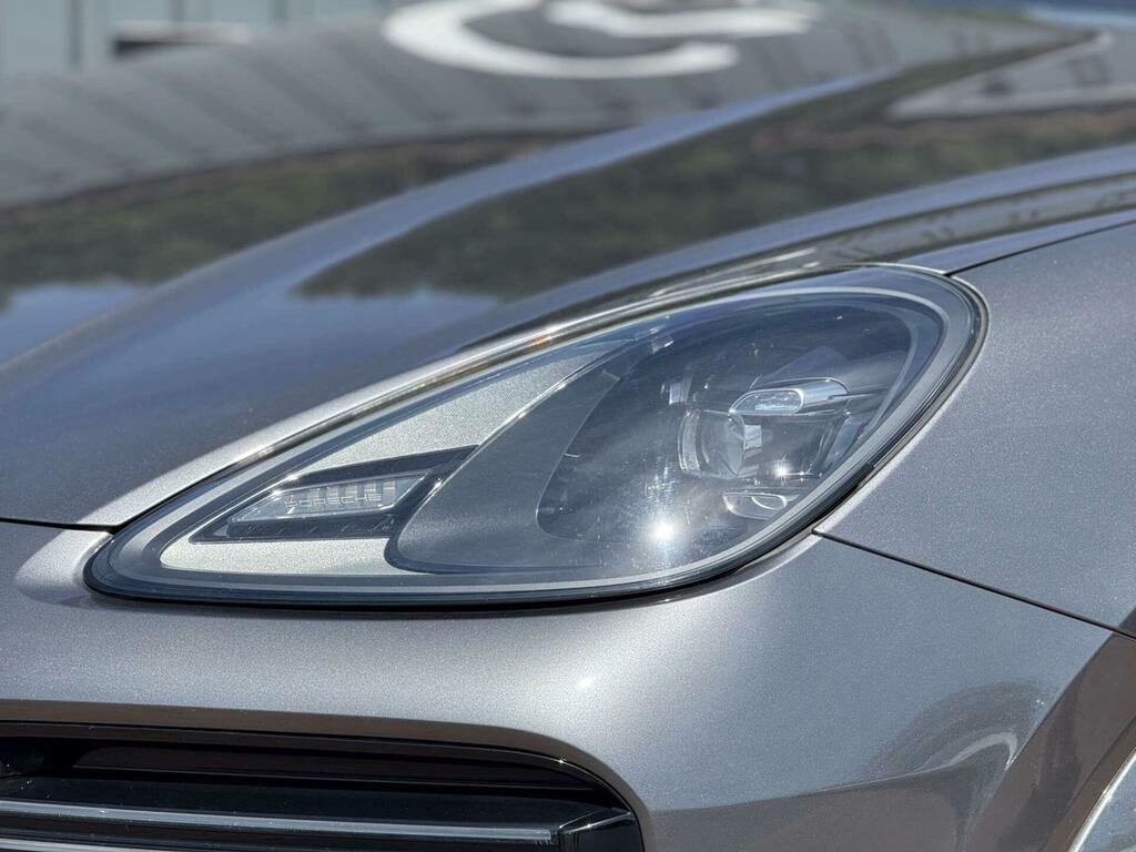 Porsche Cayenne 4.0 V8 E-hybrid 14.1Kwh Turbo S Tiptronics 4Wd Eur Grey #4