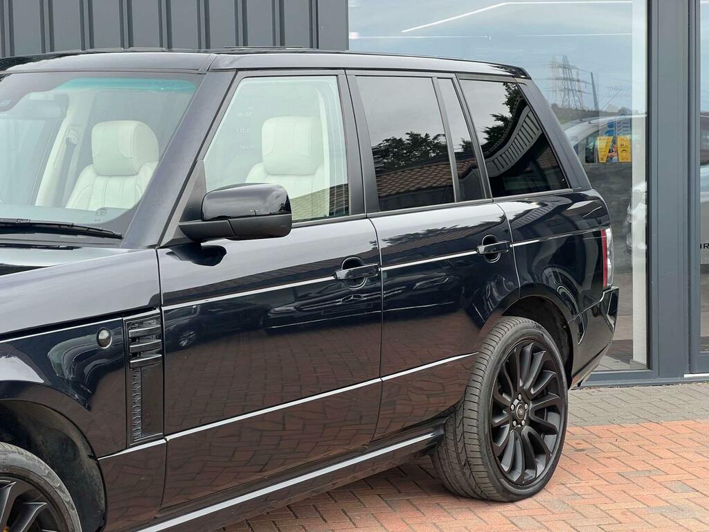 Land Rover Range Rover Vogue Se Black #2