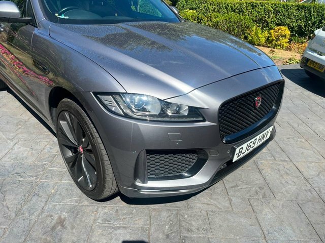 Jaguar F-Pace D180 Chequered Flag Suv BJ69HMV Grey #6