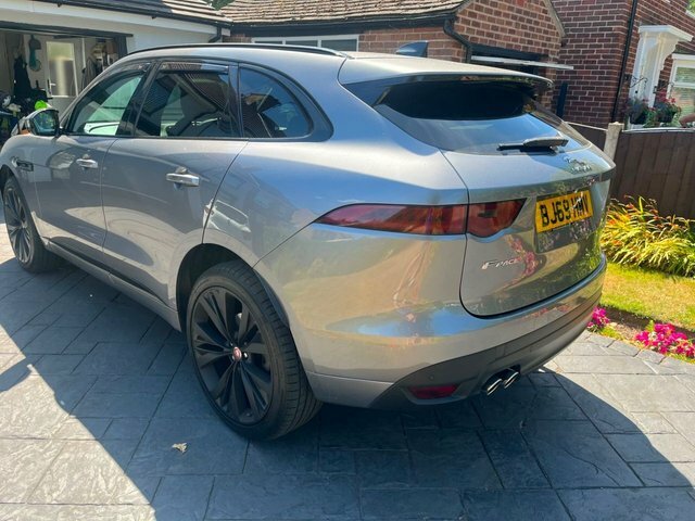 Jaguar F-Pace D180 Chequered Flag Suv BJ69HMV Grey #2