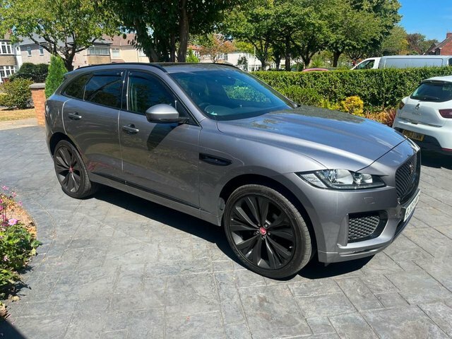 Jaguar F-Pace D180 Chequered Flag Suv Grey