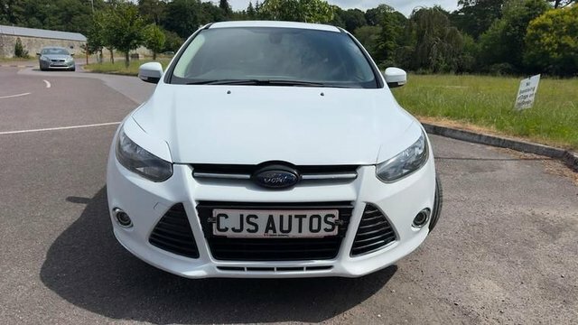 Ford Focus 2014 1.6 Tdci Titanium Navigator Hatchback Die CF14FPJ White #2