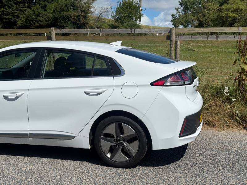 Hyundai Ioniq 1.6 Gdi Hybrid 1St Edition Dct - 2020 20 MF20MXW White #4