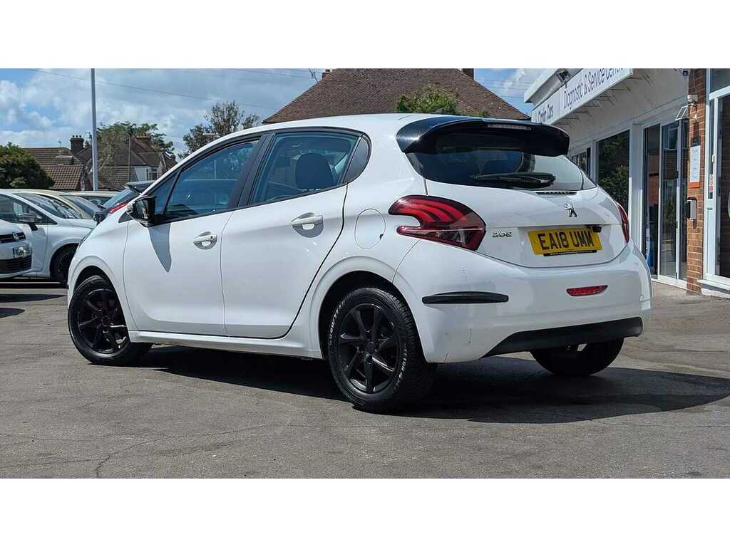 Peugeot 208 1.2 Puretech Active Hatchback Etg Euro White #2
