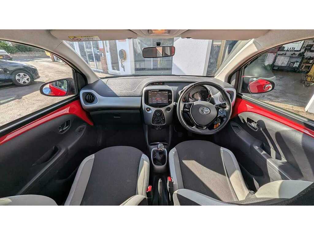 Toyota Aygo 1L X-style Red #7