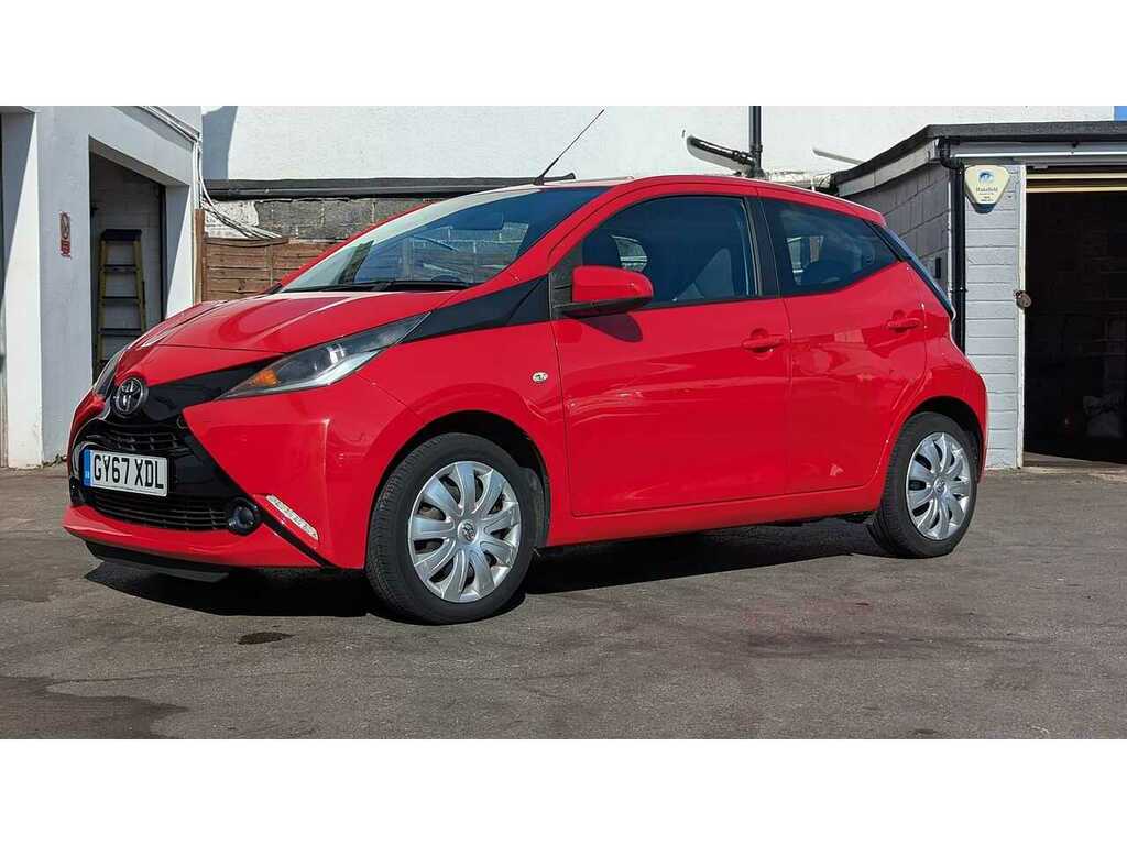 Toyota Aygo 1L X-style Red #3