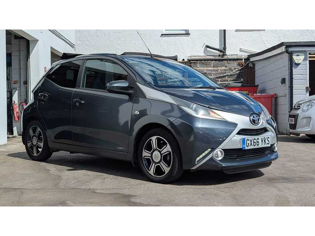 Toyota Aygo 1.0 Vvt-i X-clusiv 2 X-wave Euro Grey