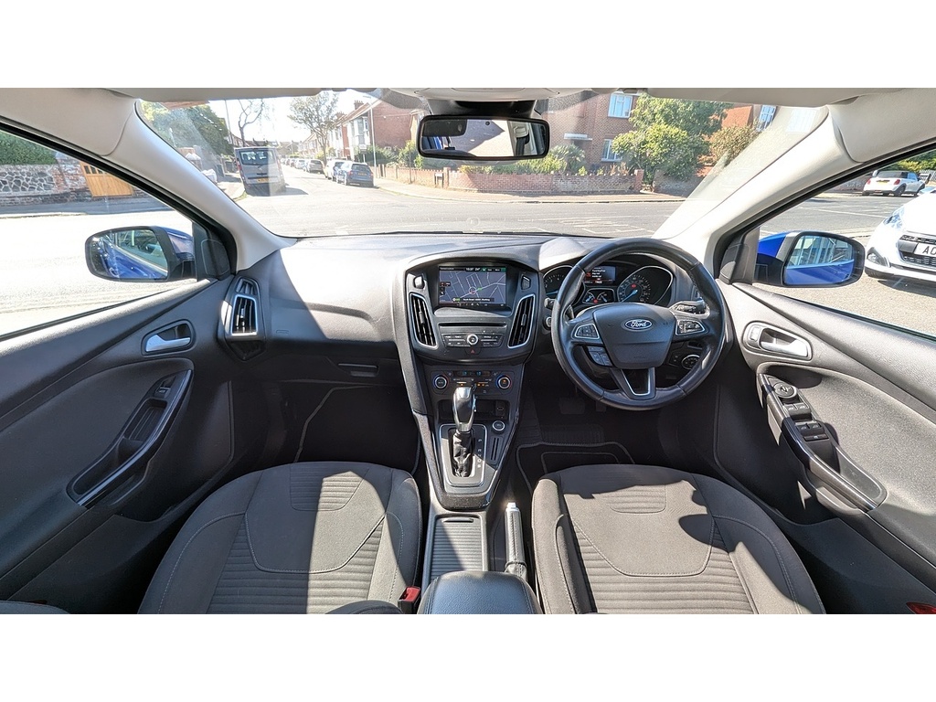 Ford Focus 1.6 Titanium Hatchback Powershift Euro EY15WZL Blue #3