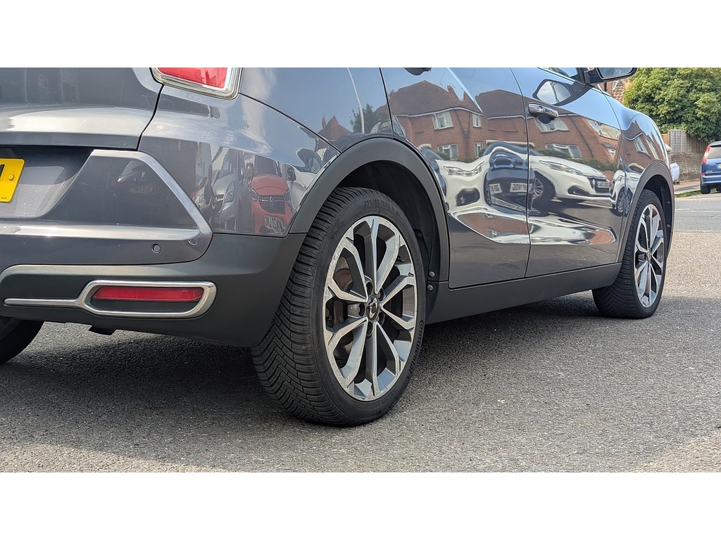 SsangYong Tivoli Ssangyong Tivoli 1.6 E-xdi Elx Red Edition Suv Red #8
