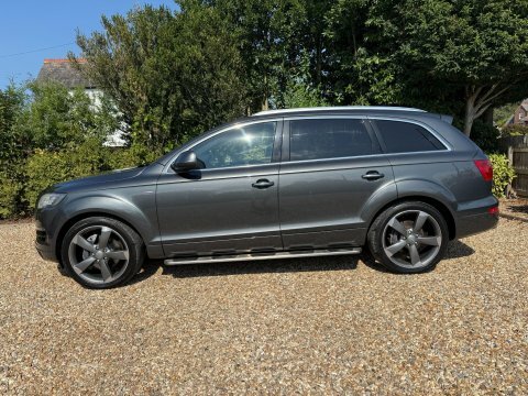 Audi Q7 2014 64 3.0 Grey #5